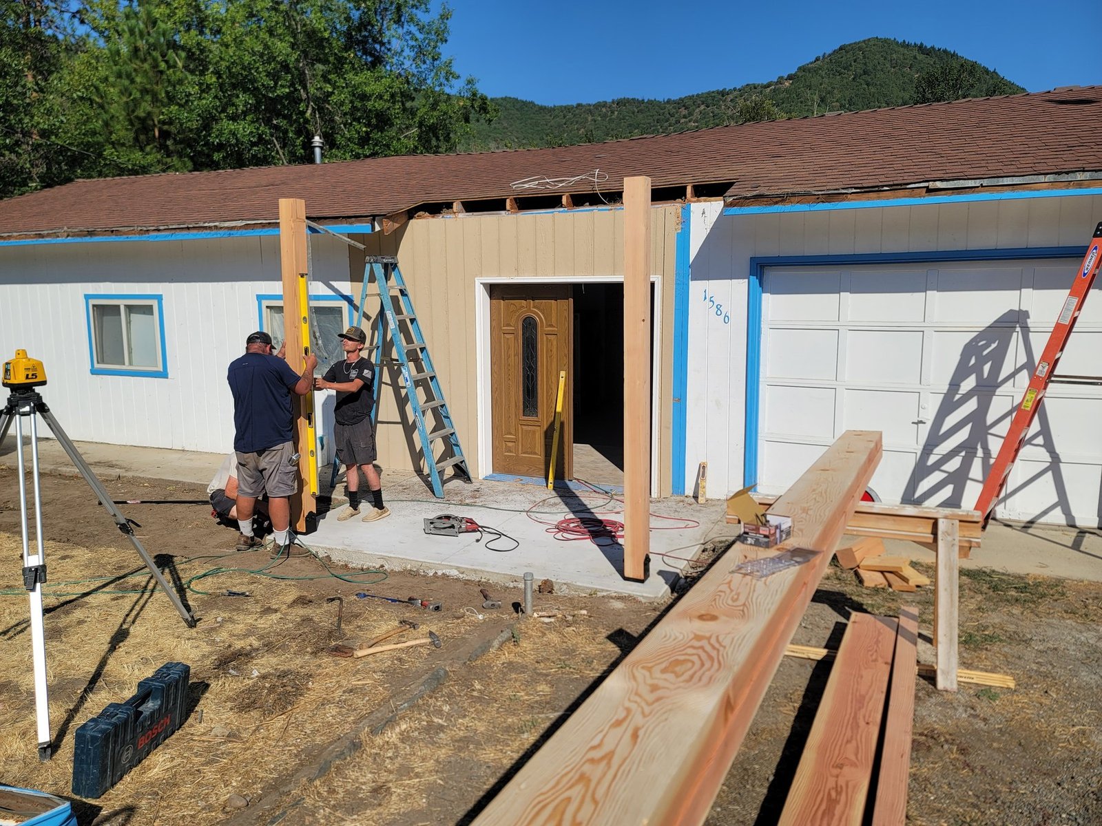 Front entry framing during construction